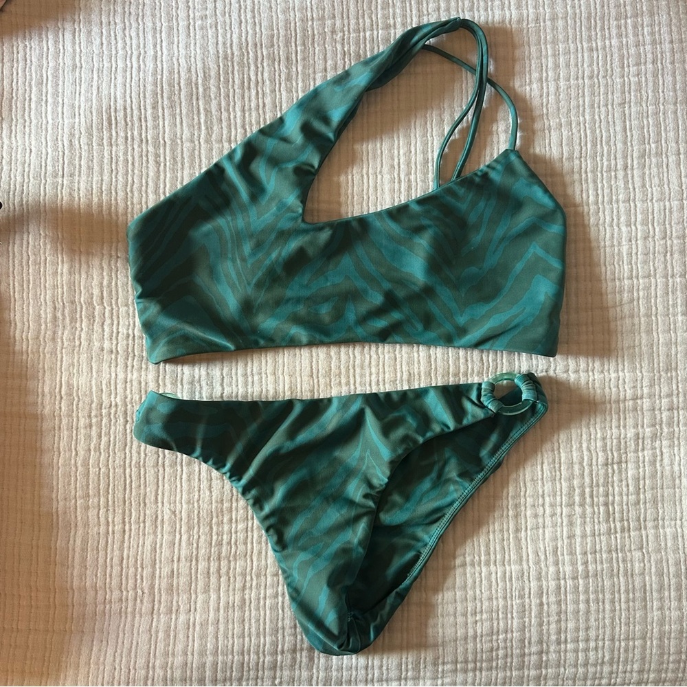 Mikoh swim set